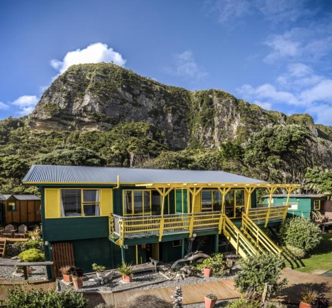Punakaiki Beach Hostel Екстер'єр фото