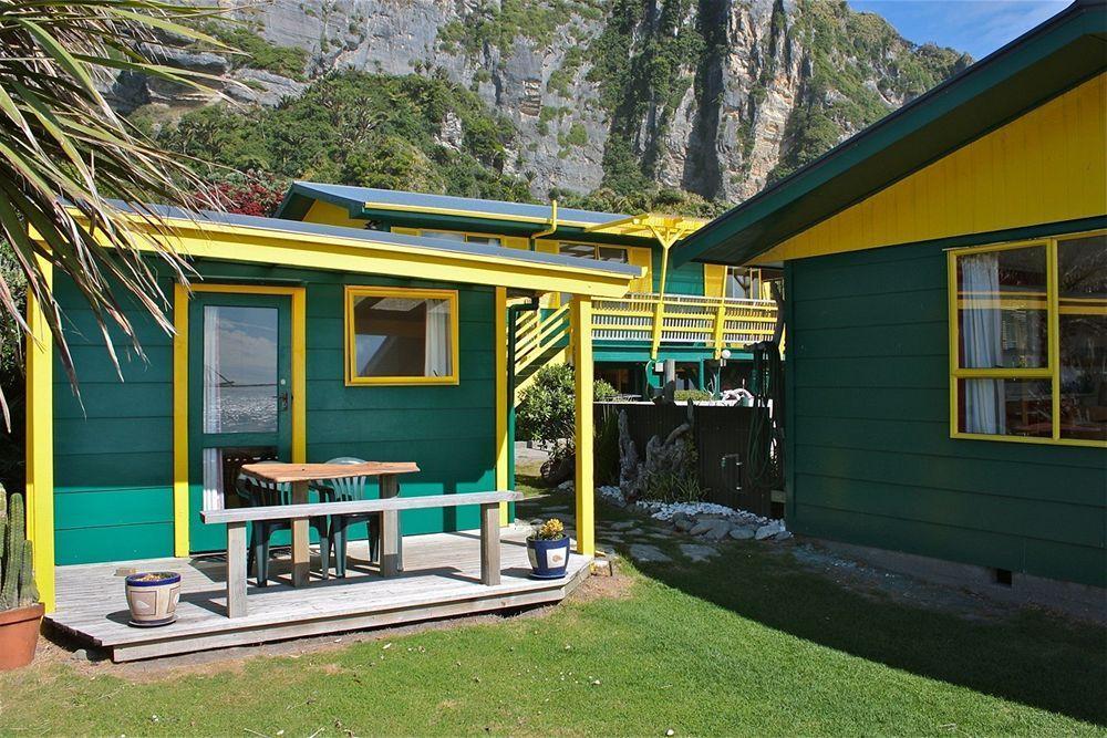Punakaiki Beach Hostel Екстер'єр фото