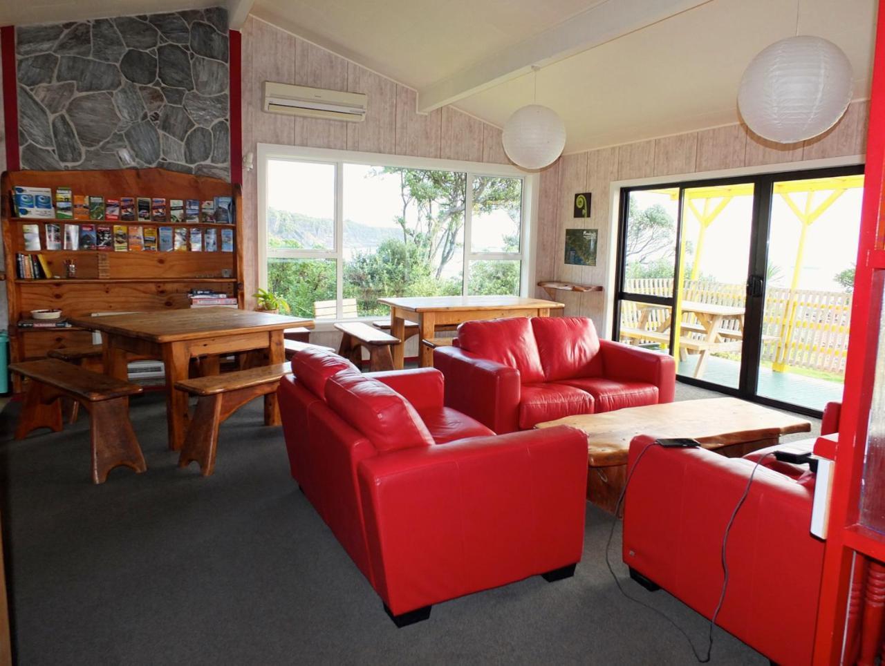 Punakaiki Beach Hostel Екстер'єр фото