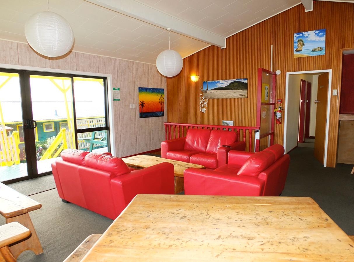 Punakaiki Beach Hostel Екстер'єр фото
