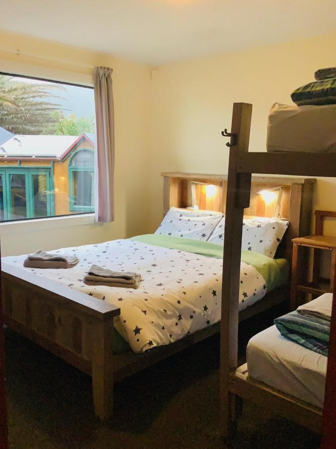 Punakaiki Beach Hostel Екстер'єр фото